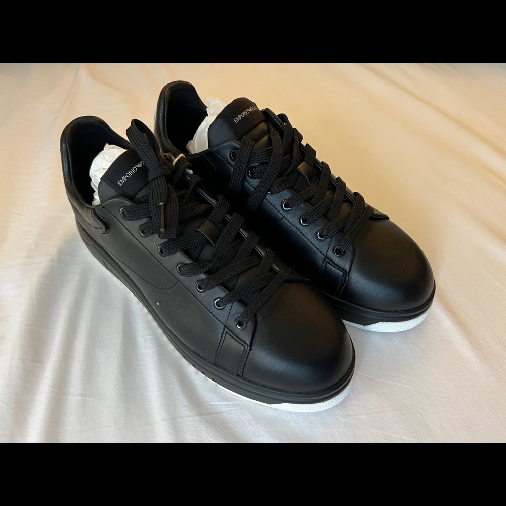 Limited edition ORIGINAL emporio armani black leather sneackers NEVER USED